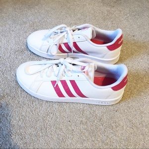 adidas sneaker grand court base shiny holographic
